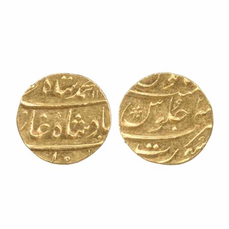 Muhammad Shah, Gold Mohur, 11.07g, Surat Mint, RY 2, (KM 438.23) Extremely Fine, Rare
