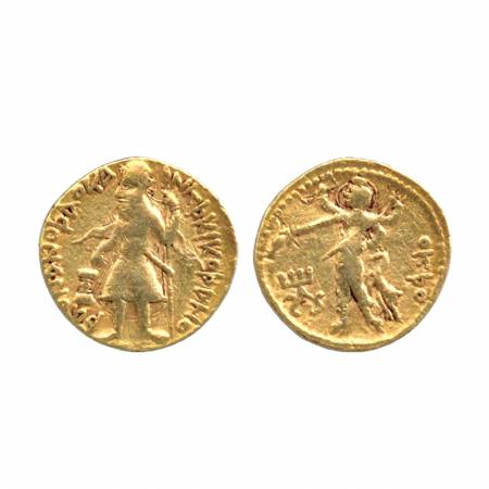 Kanishka I (the great) 128-154 AD, Gold Dinar, 7.86g, Obverse: King wearing long tunic and