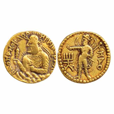 Kushans, Huvishka (c. 155-190AD), Gold Stater, 'Mao' type, Goebl 296, 7.68g. Obv: crowned 