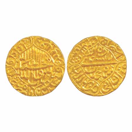 Shah Jahan, Gold Mohur, Akbarabad Mint, RY 4, 10.78g. Obv: Kallma within quatrefoil. Rev: 