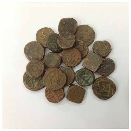 Copper Coins (20), various states and types including Awadh, Baroda Dungarpur Indore, Luna