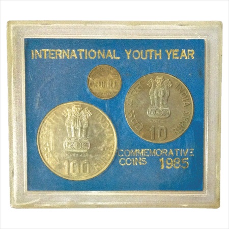 1985, International Youth Year, UNC set of 2 coins, 100 Rupees and 10 Rupees with mint emb