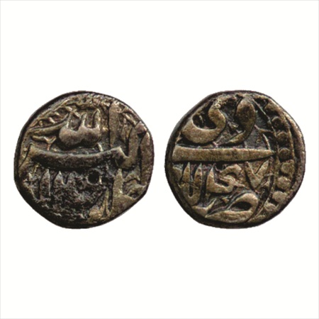 Akbar (1556-1605 AD), Silver ½ Rupee, Lahore Mint, Di 47, (KM 66.3). Black lead Adhesion o