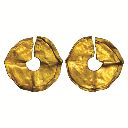 Primitive Gold Jewellery, (c. 100-300 AD), 4.14g. A circular disc with hole and opening fo