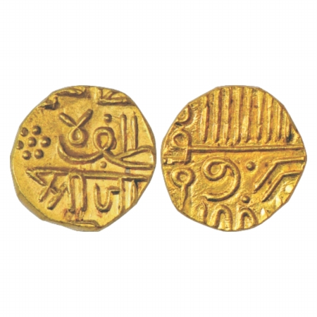 Nawanagar, Gold ½ Kori, struck during the reign of Vibhaji (1852-1894 AD), 3.23g. With Nag
