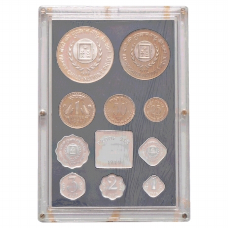 1979, Happy Child-Nation's Pride, Proof set of 10 coins, 50 Rupees, 10 Rupees, 1 Rupee, 50