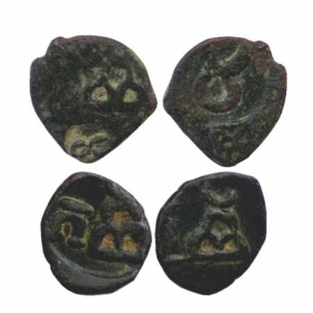 Taxila Region, Uninscribed die-struck Copper ¼ Karshapana coin (2), (a) MAC 4414, 1.76g. O