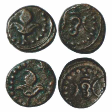Travancore (17th-18th Century AD), Copper Unit (2), 0.80g and 0.76g. Obv: Floral represent