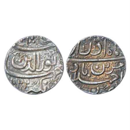 Jahangir (1605-1627 AD), Silver Rupee, Ahmadabad Mint, 'Muzaiyan' Couplet, Azar, AH 1022, 