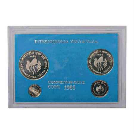 1985, International Youth Year, Proof set of 3 coins, 100 Rupees, 10 Rupees and 1 Rupee wi
