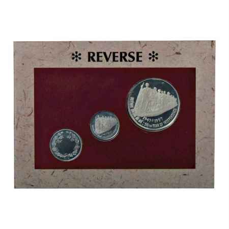 1997, 50th Year of Independence, Proof set of 2 coins, 50 Rupees and 50 Paise with mint em