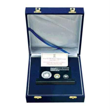 2008, Ter-Centenary of Gur-Ta-Guddi, Special VVIP Proof set of 2 coins, 100 Rupees and 10 