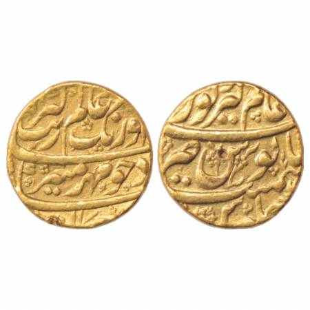 Aurangzeb (1658-1707 AD), Gold Mohur, 10.92g. Alamgirpur Mint at top, KM 315.7. Gash on ed