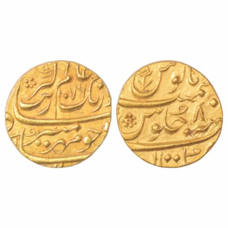 Aurangzeb (1658-1707 AD), Gold Mohur, 10.95g, Multan Mint, AH 1076/RY 8, KM 315.36. About 