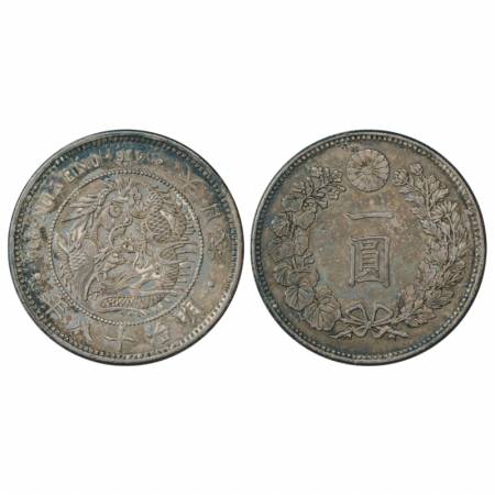 Japan, Mutsuhito, Silver yen, year 18 (1885), 26.88g. Obv: Dragon within beaded circle leg