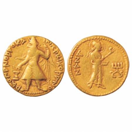 Kushans, Kanishka (127-152 AD), Gold Dinar, Gobl 35, 7.85g. Obv: King standing wearing a c