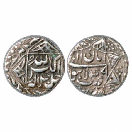 Akbar (1556-1605 AD), Silver ½ Rupee, Lahore Mint, Aban 49. Obv: Quatrefoil borders. Rev: 