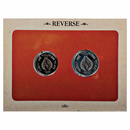 1991, India Tourism Year, UNC set of 2 coins, 5 Rupees and 2 Rupees, Bombay Mint, RB 154.
