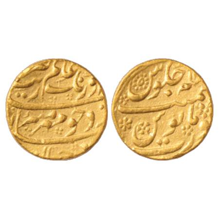 Aurangzeb (1658-1707 AD), Gold Mohur, 10.89g. Surat Mint, RY 1x, KM 315.45. Flan little wa
