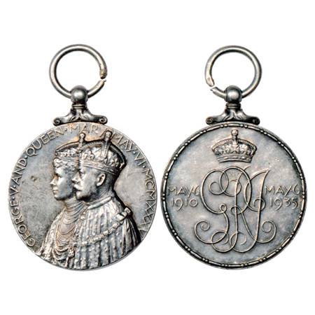 George V , Silver Jubilee Medal, 1910-1935, Silver, 29.44g. Obv: Conjoined effigies of Kin