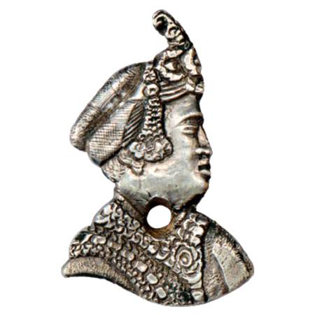 Baroda , Cap Badge, Silver, 8.58g. Portrait bust of Maharaja Pratapsingh Gaekwad. Very Fin