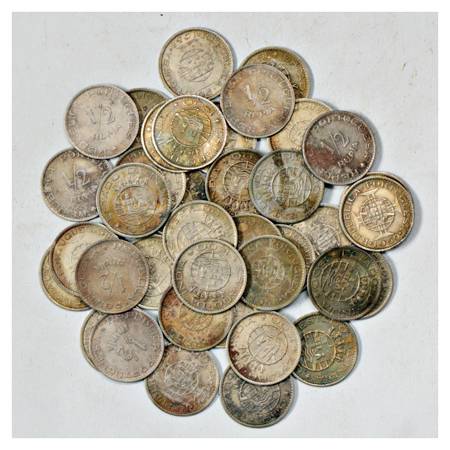 A group of 39 Copper - Nickel Portuguese India Coins , includes 6x ½Rupee and 33x Escudo, 