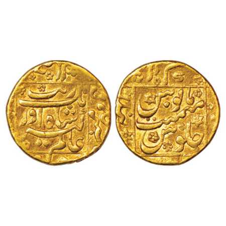 Aurangzeb (1658-1707), Gold Mohur of 'square areas' type, Bandar-i Mubarak (Surat) Mint, h