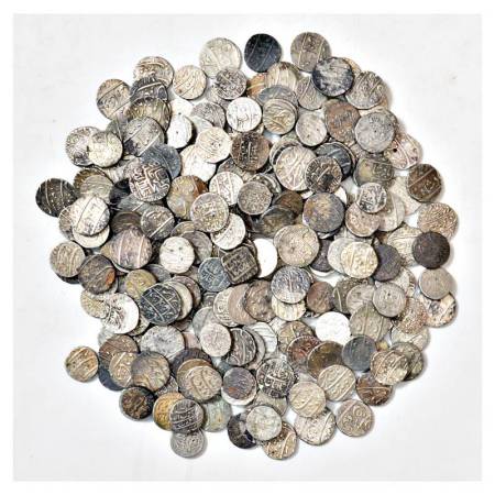 A group of 246 Mughal silver rupees, includes Shah Jahan, Aurangzeb, Farrukhsiyar, Muhamma