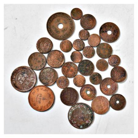 A group of 32 Kutch copper coins, various ruler, denominations, dates and types. (32 coins
