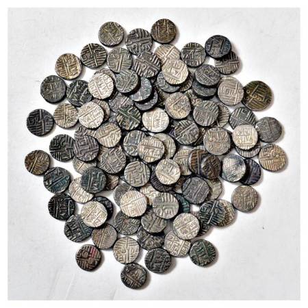 A group of 106 Nawanagar silver kori, frozen year 978. (106 coins) Very fine to about extr