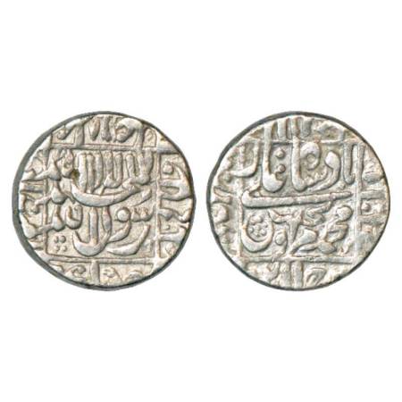 Murad Bakhsh (1658 AD), silver rupee, Surat mint in left quadrant, AH 1068/RY Ahd, KM 272.