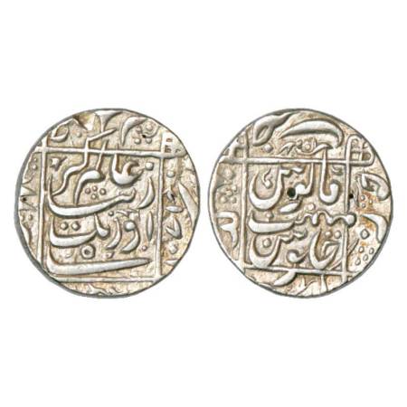 Aurangzeb (1658-1707 AD), silver rupee, Junagadh mint, AH 1071, KM 301.2. Small gash obver
