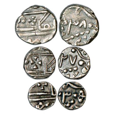Kota, silver coins (3), ½ rupee. 5.63g, RY 38, ¼ rupee, 2.78g, RY 27 and 1/8 rupee, 1.35g,