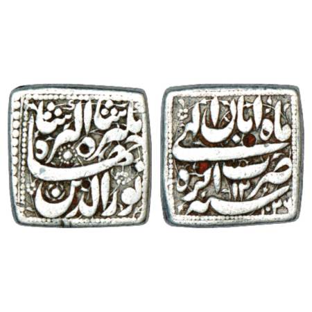 Jahangir (1605-1627 AD), silver square rupee, Agra mint, Aban, AH 1026/RY 12, KM 147.2. Ve