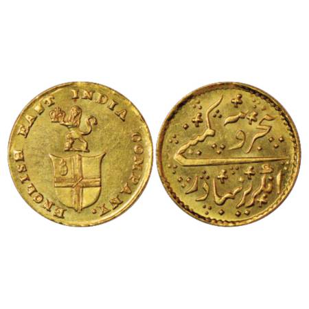 Madras Presidency, gold 5 rupee, ND (1820), 3.90g. Obv: Company arms with a lion holding t