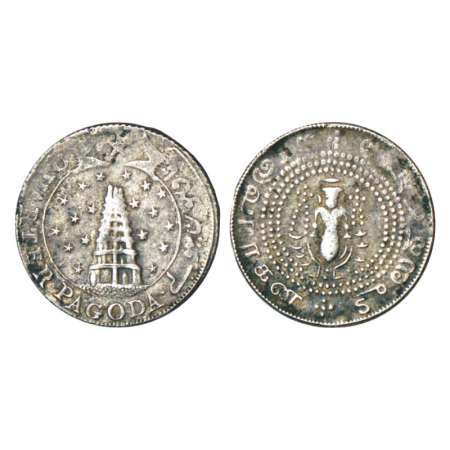 Madras Presidency, silver ¼ pagoda, 1st issue, 10.61g, ND (1807). Obv: value in English an