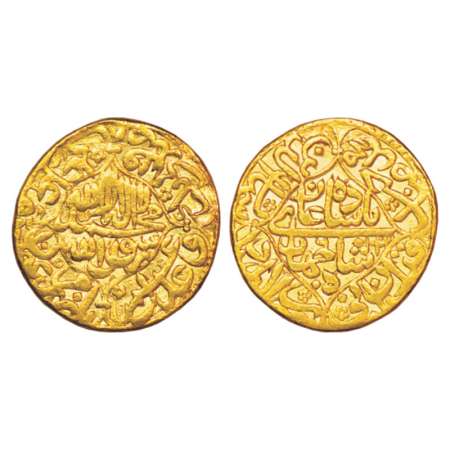Shah Jahan (1628-1658 AD), gold mohur, 10.70g, Akbarabad mint, AH 1043/RY 6. Obv: Kalima w