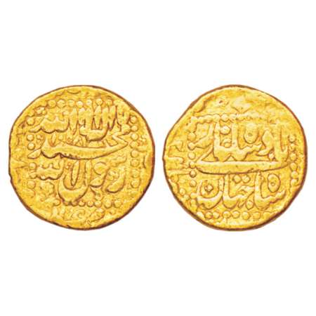 Shah Jahan (1628-1658 AD), gold mohur, 10.87g, mint off flan, AH 1058. Fine, Rare.