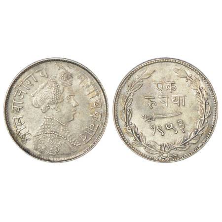 Baroda, Sayaji Rao III (1875-1938 AD), silver rupee, VS 1953, KM Y36a, 11.34g. Obv: Portra
