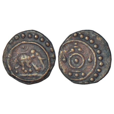 Travancore, copper thira cash, 0.93g. Obv: Elephant facing right with crescent above in ci
