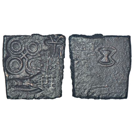 Ancient Central Malwa, Vidisha region - uninscribed copper punch-marked coin of post-Maury