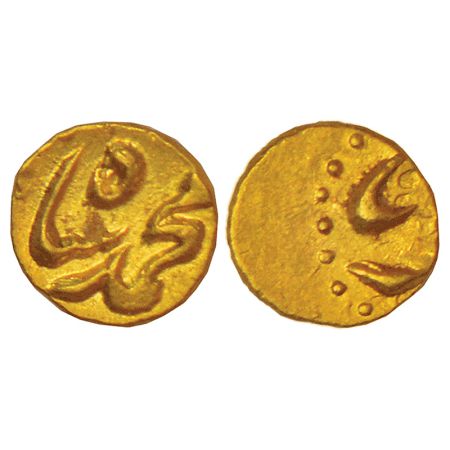 Muhammad Shah (1719-1748 AD), gold ½ fanam, Karpa mint, similar to KM D439.1, 0.20g. Obv: 