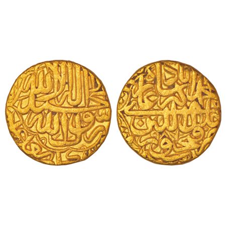 Akbar (1556-1605 AD), gold mohur, Fathpur mint, AH 987, KM 110.1, 10.80g. Obv: Kalima with