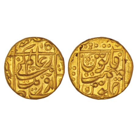 Aurangzeb (1658-1707 AD), gold mohur, Junagadh mint, KM 323.2, 10.95g. Obv: Central legend
