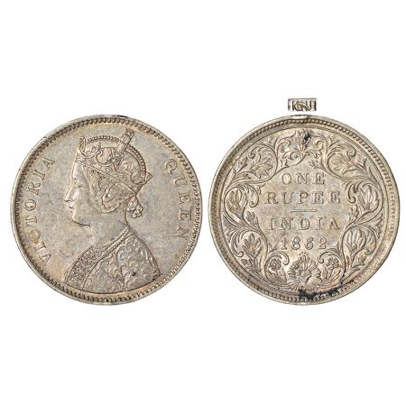 Victoria Queen, silver rupee, 1862, Bombay mint, A/II/1/4, top dot in center of top flower
