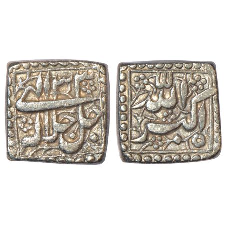 Akbar (1556-1605 AD), silver square rupee, mintless type, Ilahi 33, KM 91.1, 11.23g. Decor