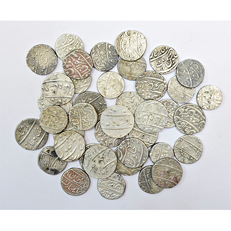 A group of 40 Muhammad Shah silver rupee, includes various mints, dates and types. (40 coi