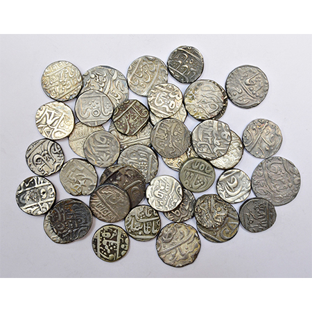 A group of 39 mostly Princely States silver rupee, includes Alwar, Awadh, Bhopal, Bundi, G