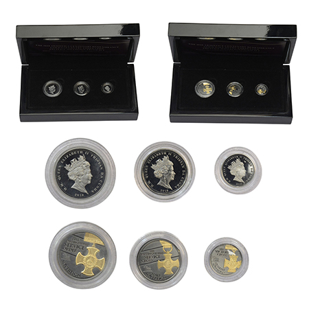 Great Britain, Elizabeth II, Proof set of 3 gold coins, 2018, includes sovereign, 8g; ½ so