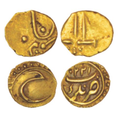 Gold Fanan (2), 0.39g. each, 1x Coorg, Veera Raya, Obv: Styling lion. Rev: Crocodile and 1